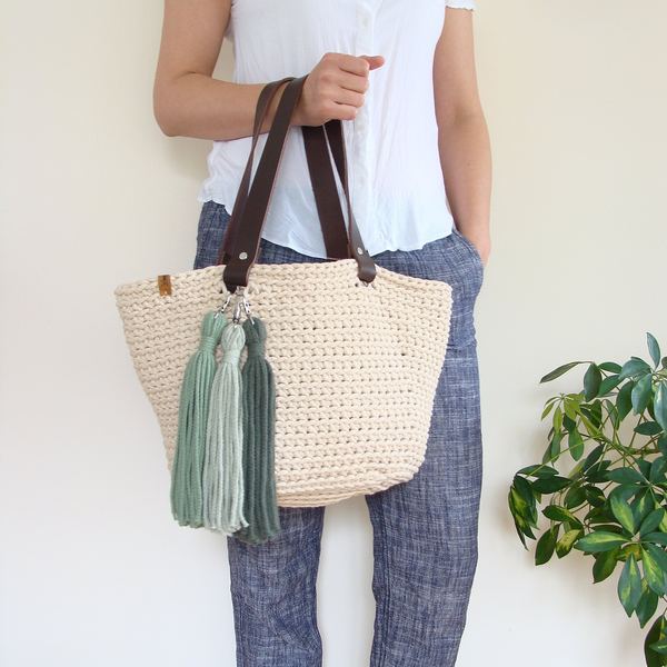 Crochet Basket Tote Bag: Boho Purse with Leather Straps & Tassels